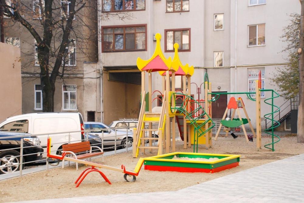 Lounge Apartment Ивано-Франковск Экстерьер фото